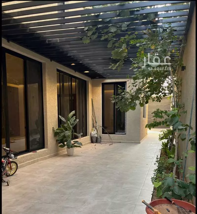 6 bedroom villa in Al Narjis 4