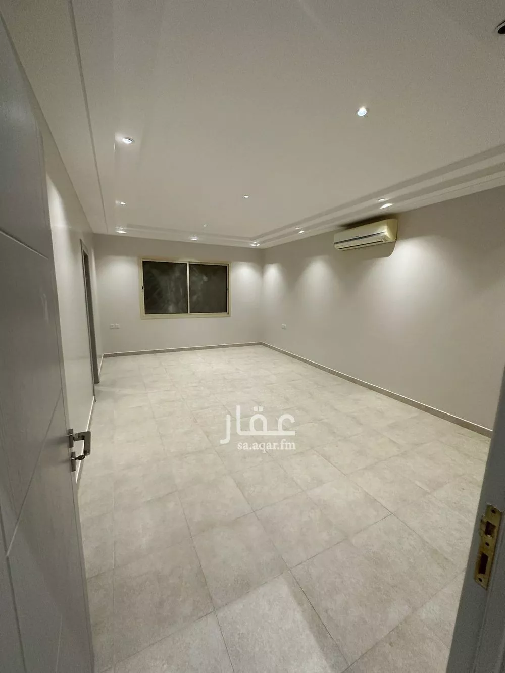 فيلا 9 غرف في الياسمين 5