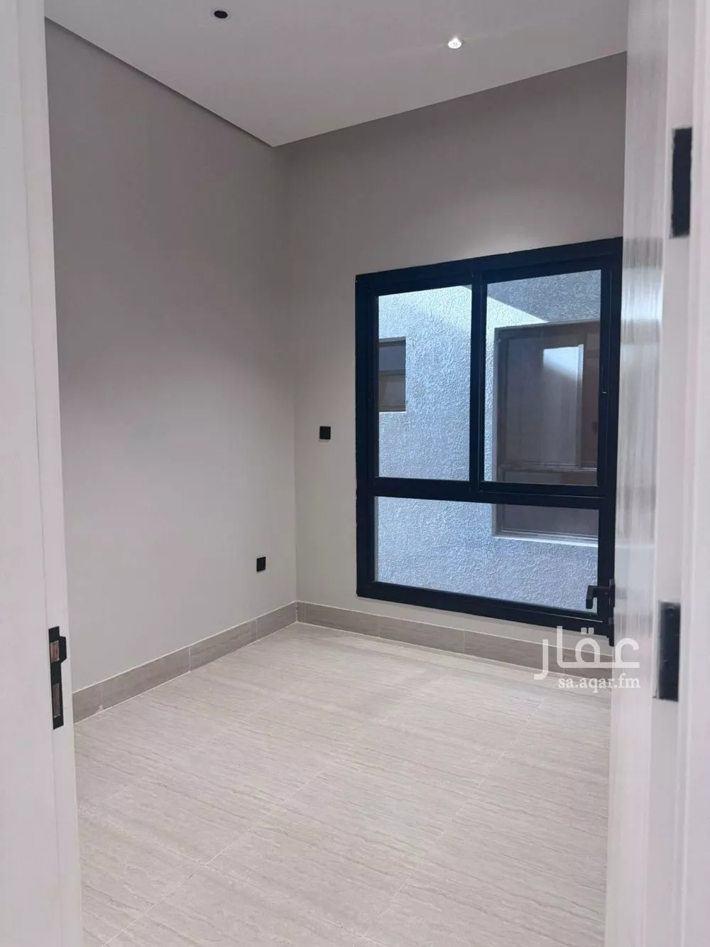 5 bedroom apartment in Al Rimal 4