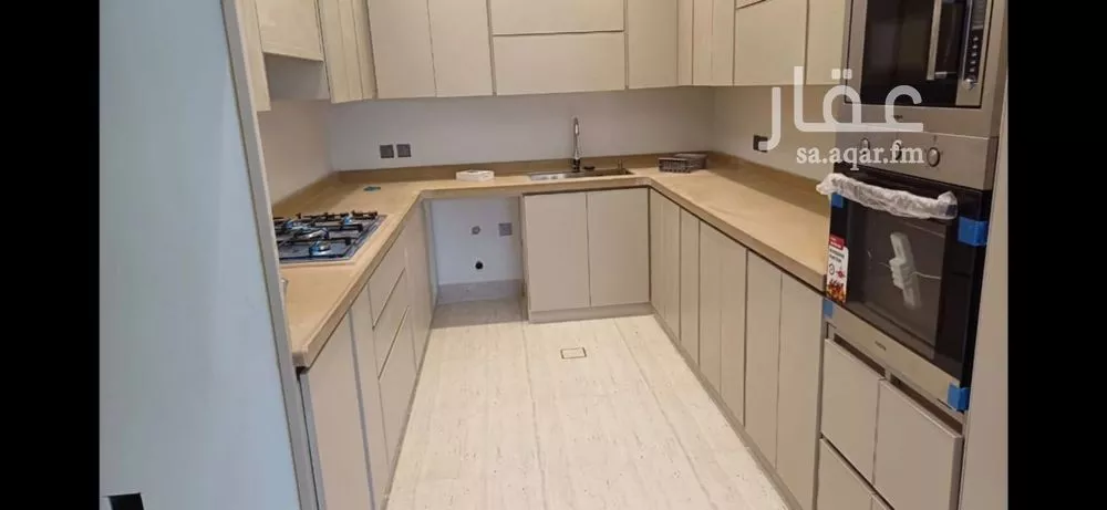 شقة 3 غرف في الملقا 3