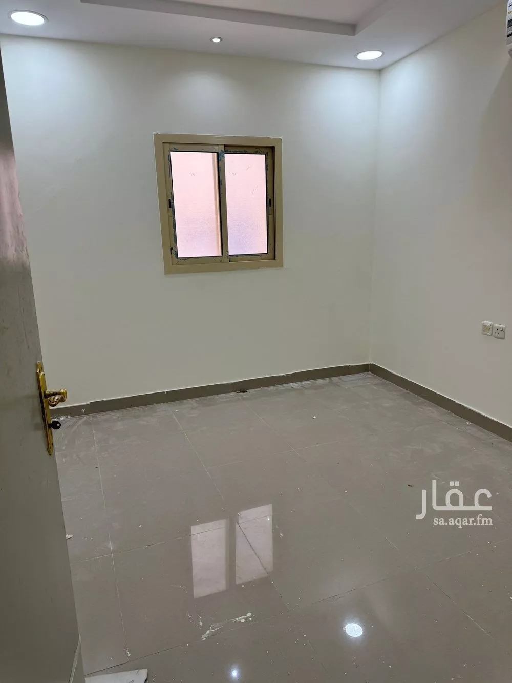 شقة 2 غرف في جبرة 1