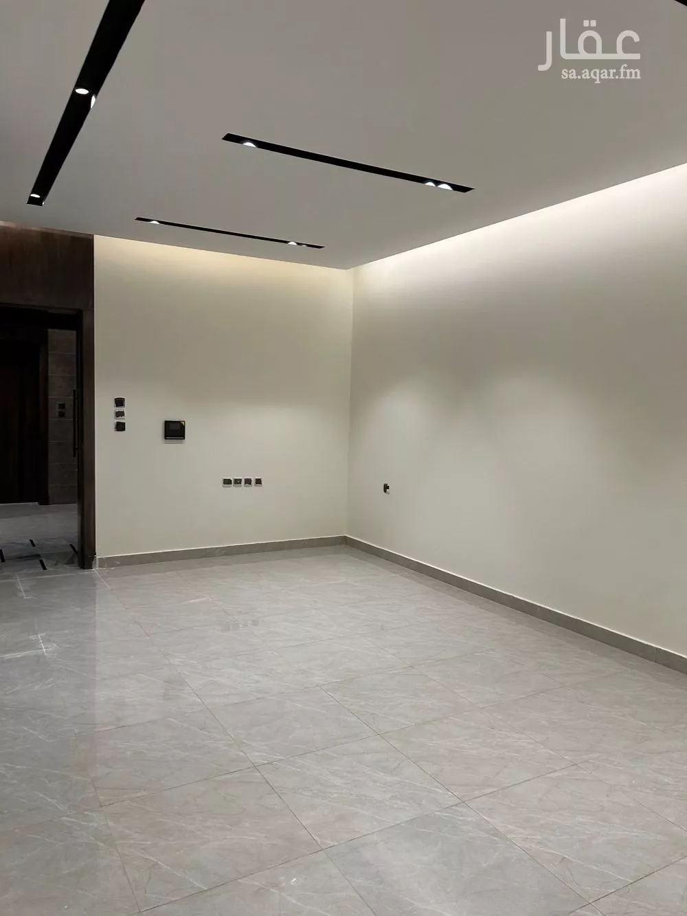 شقة 5 غرف في الريان 4