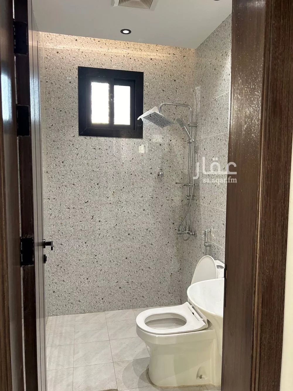 شقة 4 غرف في الريان 5