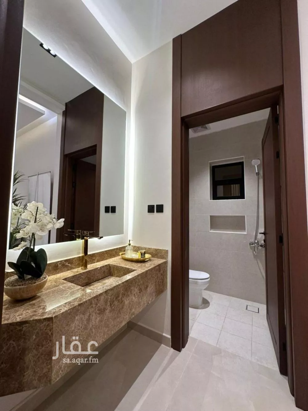 فيلا 5 غرف في عكاظ 2