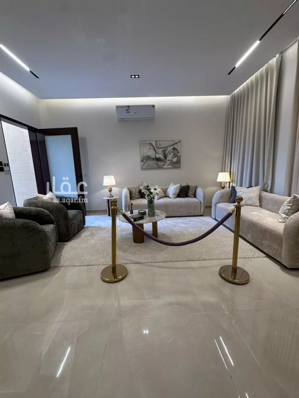 فيلا 5 غرف في عكاظ 3