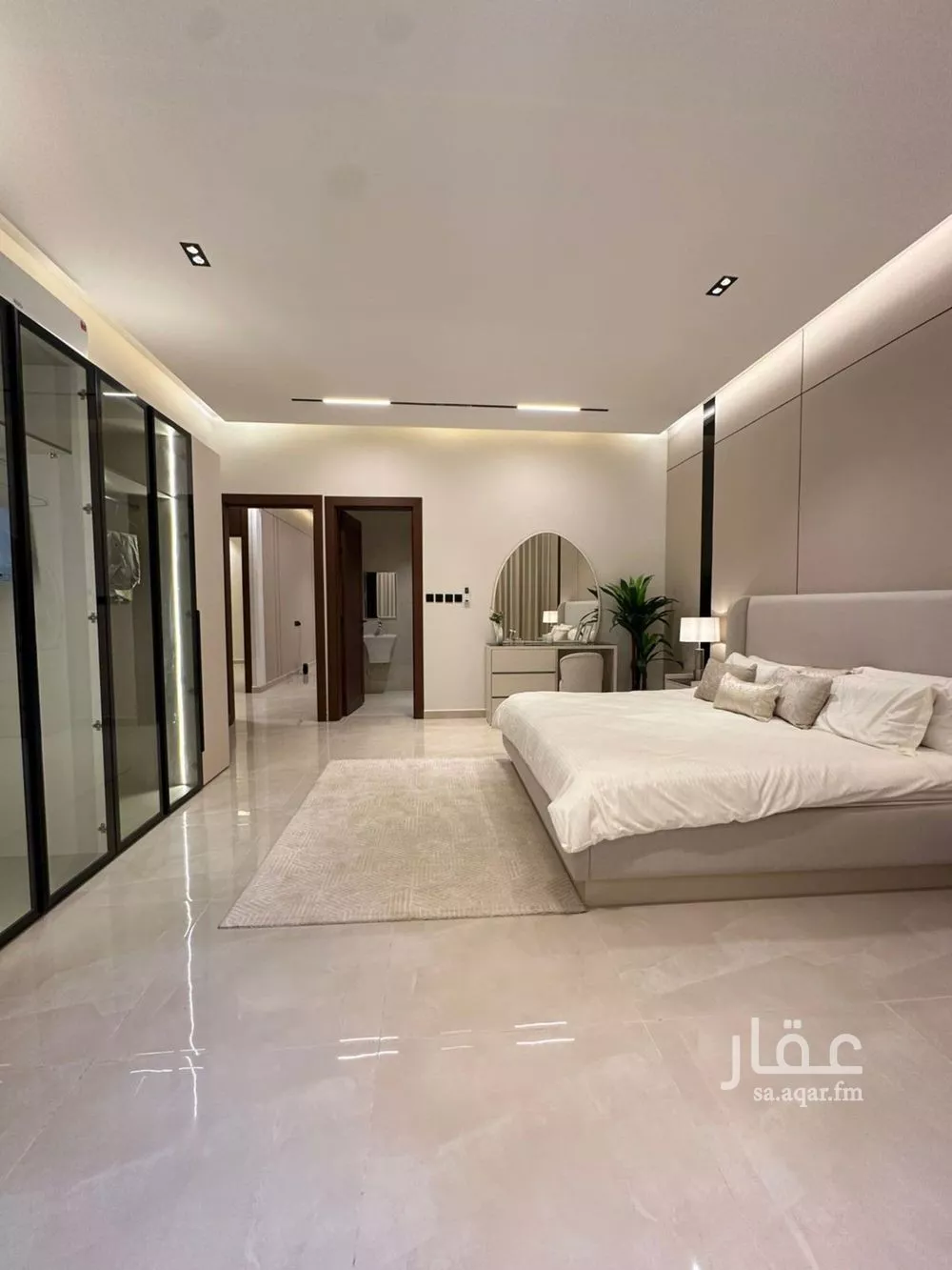 فيلا 5 غرف في عكاظ 5