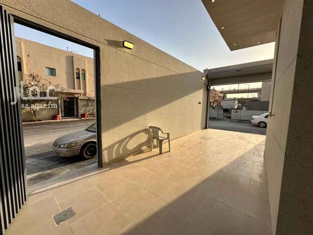 فيلا 6 غرف في العريجاء الغربية 4