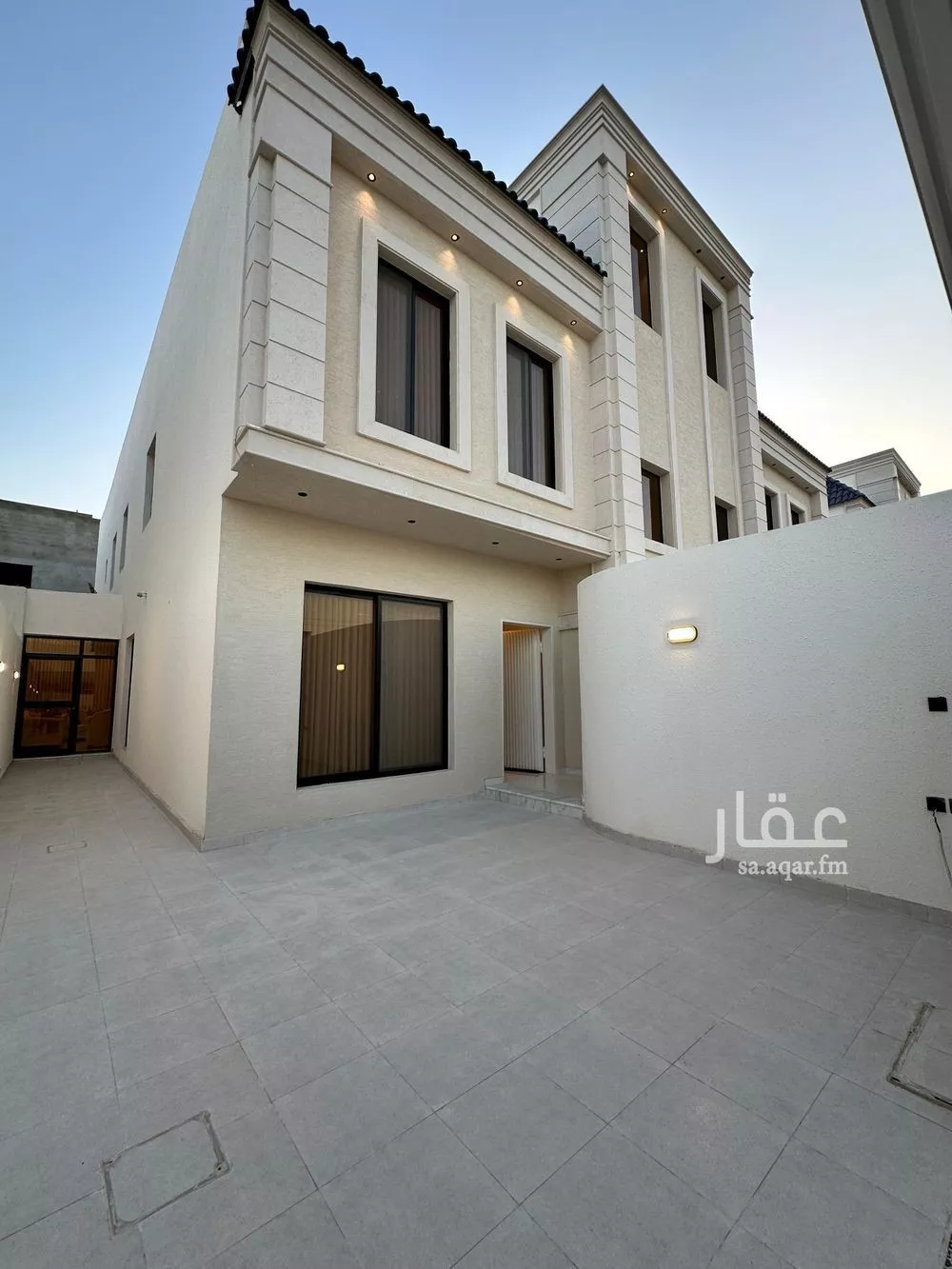 5 bedroom floor in Okaz 3