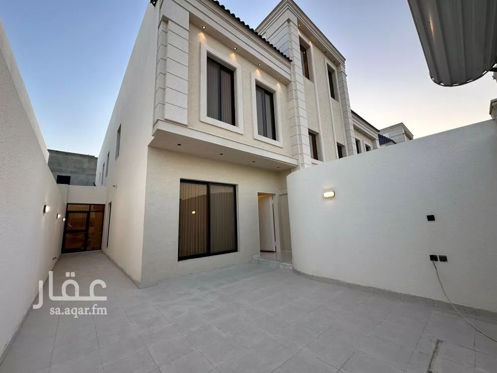 5 bedroom floor in Okaz 4