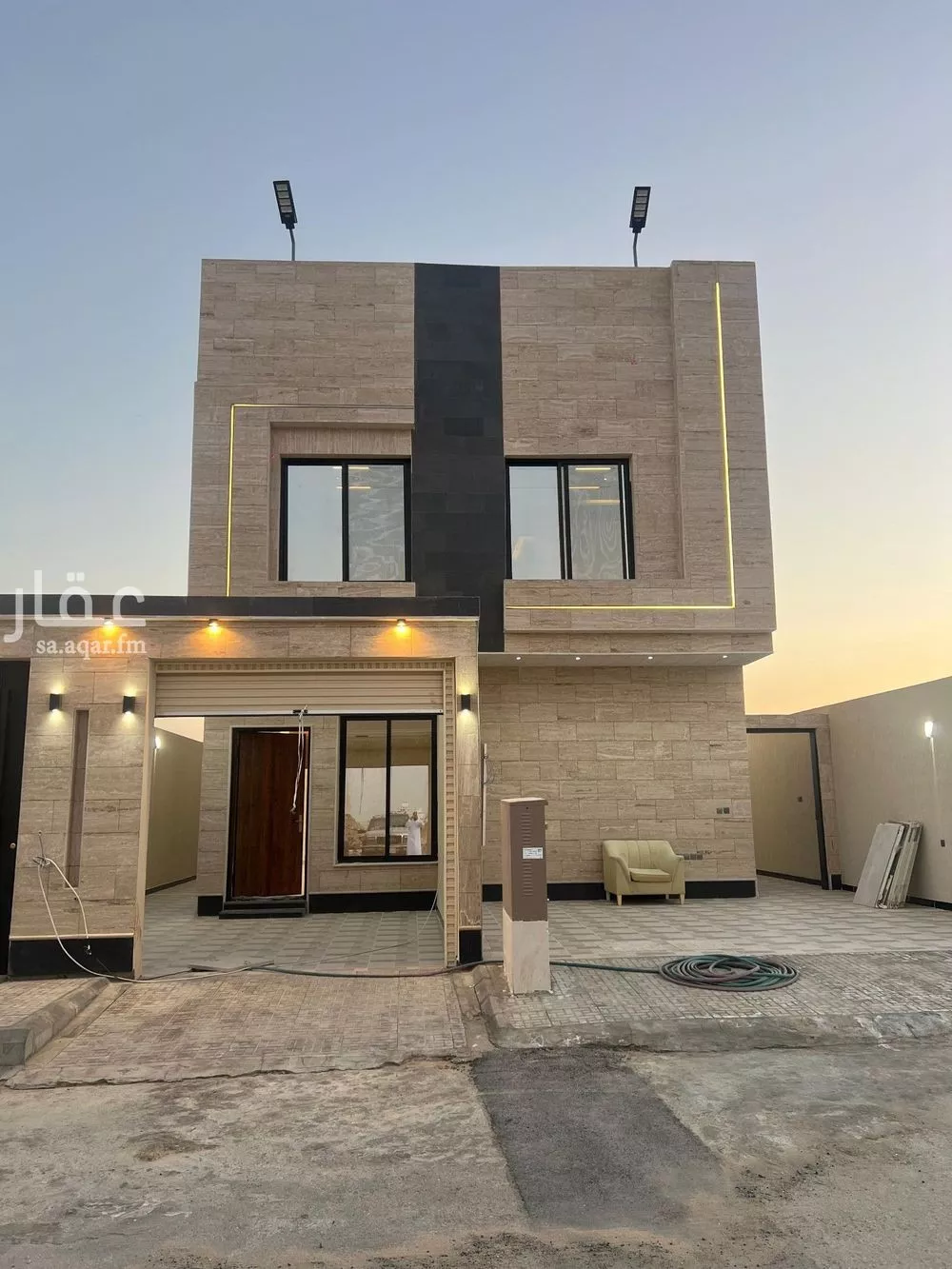 3 bedroom floor in Dahiat Namar 4