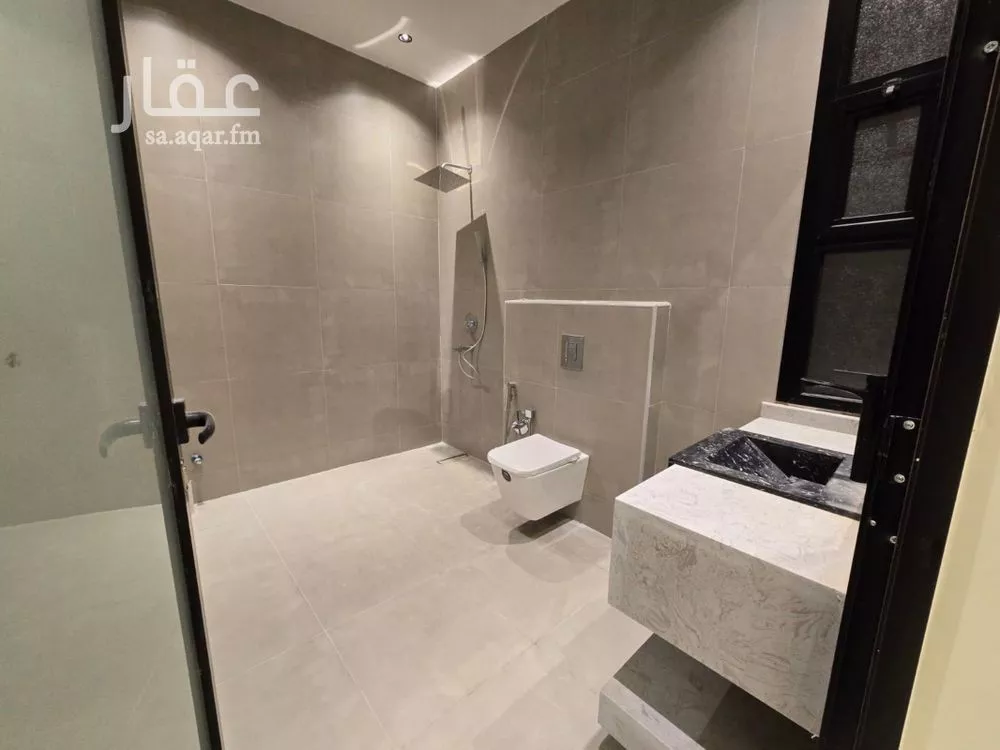 فيلا 4 غرف في النرجس 5