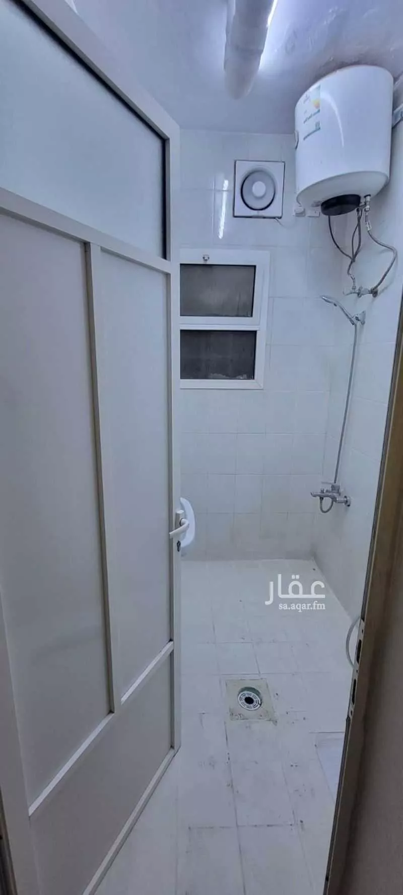 شقة 4 غرف في الجلوية 5