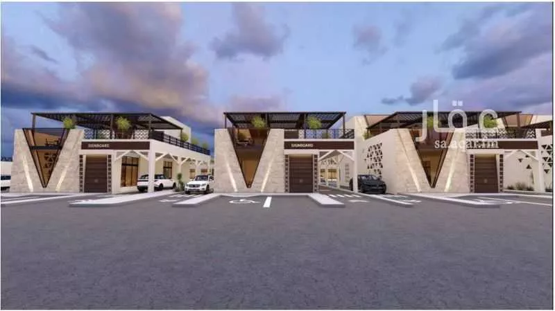 محل 4500 م² في عرقة 2