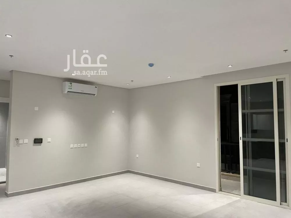 شقة 3 غرف في الملقا 1