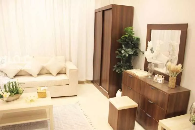 عمارة 560 م² في العارض 4