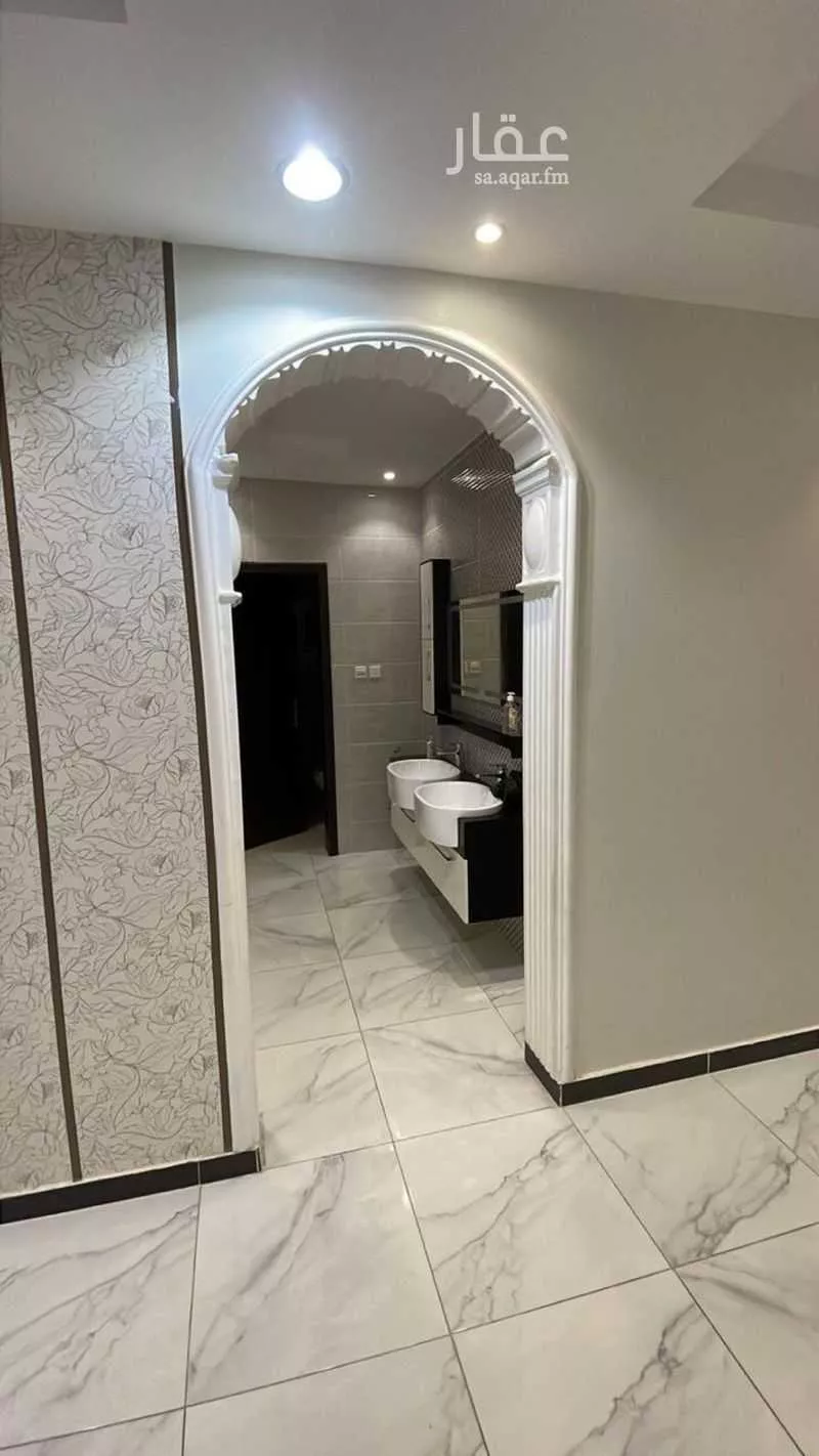 فيلا 6 غرف في الصالحية 2