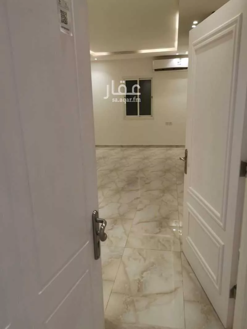 3 bedroom building in Al Aridh, Riyadh 8