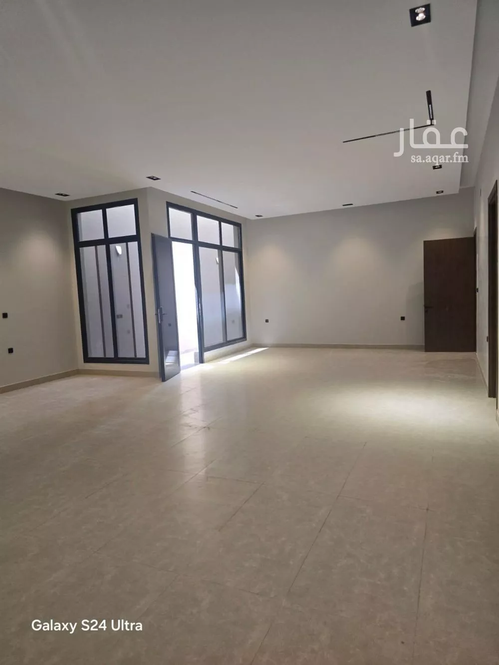 فيلا 6 غرف في الجنادرية 2