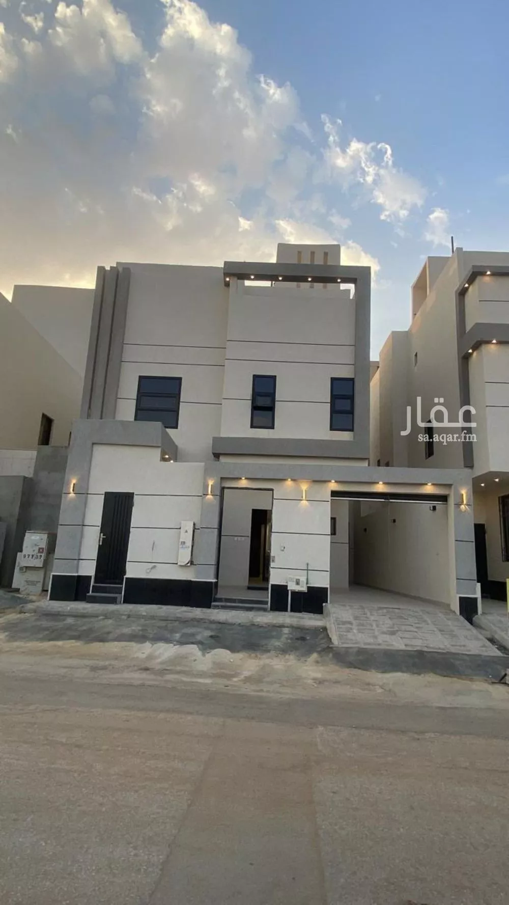 فيلا 6 غرف في الجنادرية 1