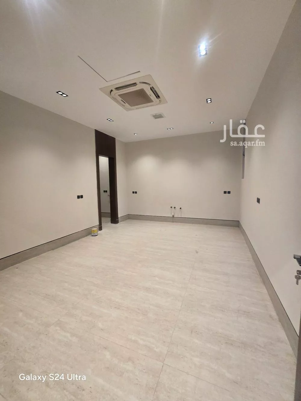 شقة 5 غرف في العارض 5