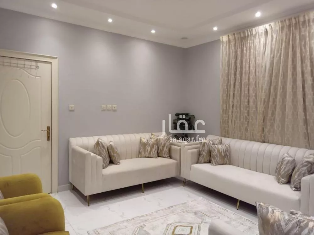 13 bedroom villa in Al Aridh 2