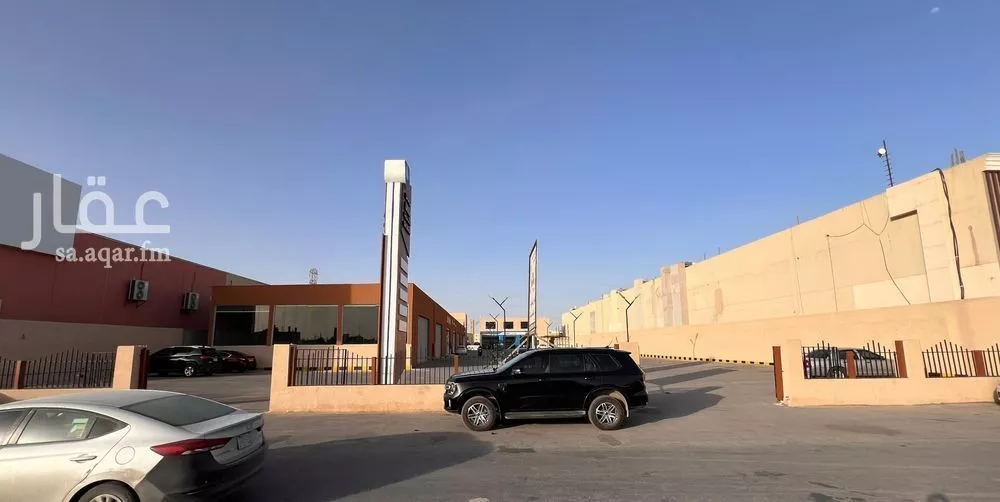 محل 5000 م² في القادسية 1