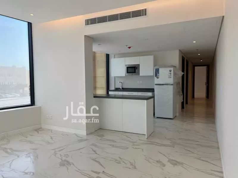 عمارة 2400 م² في الرائد 2