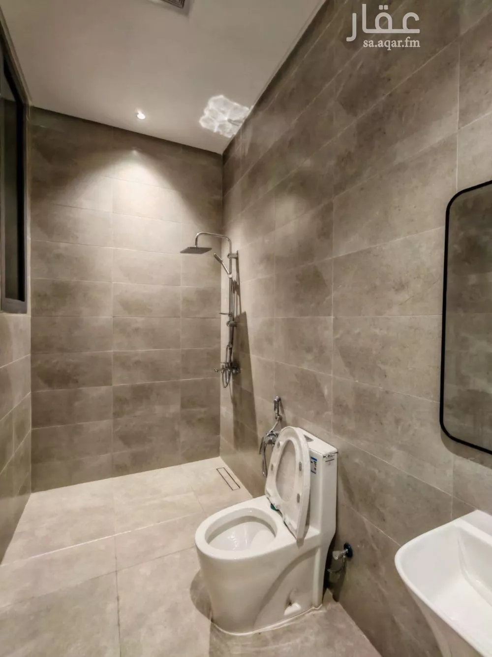 4 bedroom apartment in Al Yarmouk 4