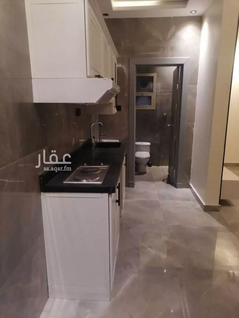 شقة 1 غرف في الملقا 4