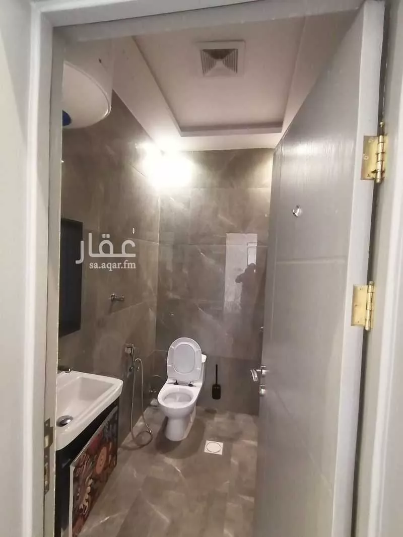 1 bedroom apartment in Al Aqiq 5