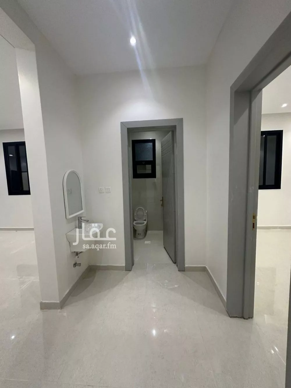 فيلا 7 غرف في الشرق 5