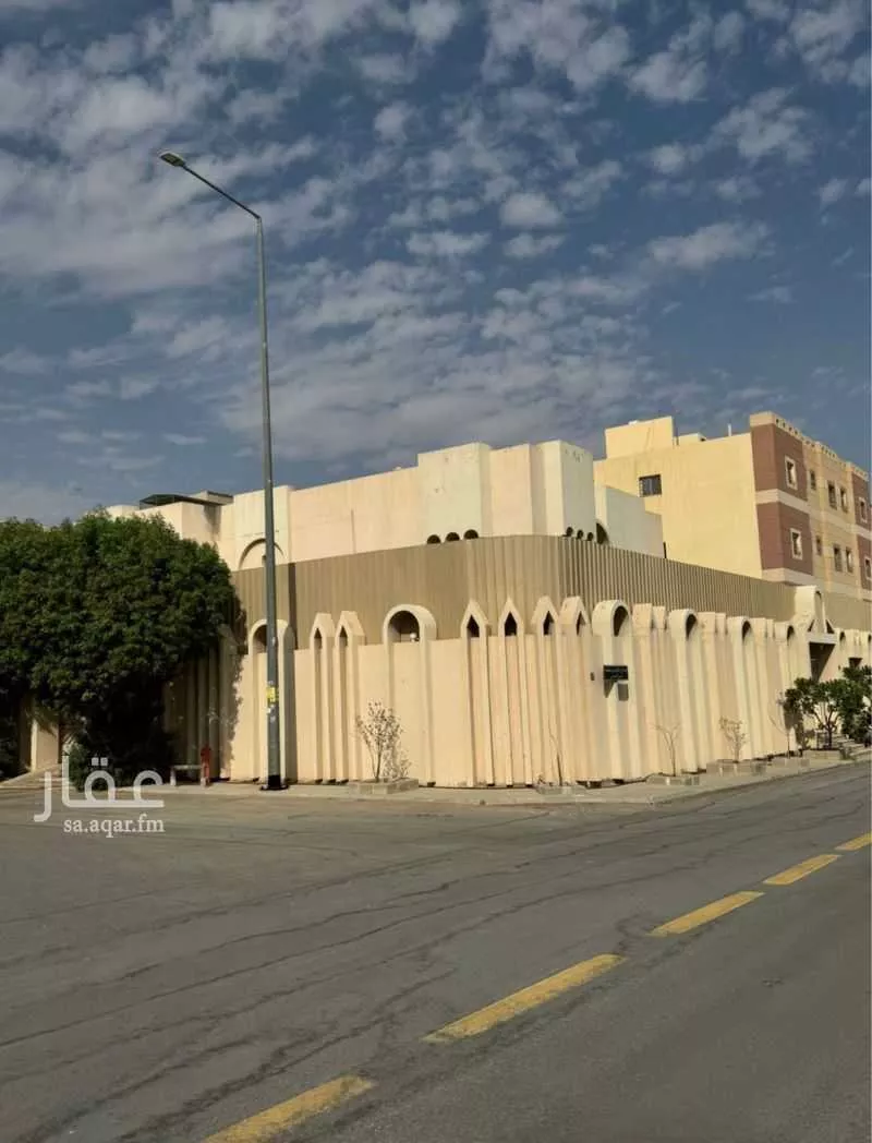 فيلا 7 غرف في الروابي 2