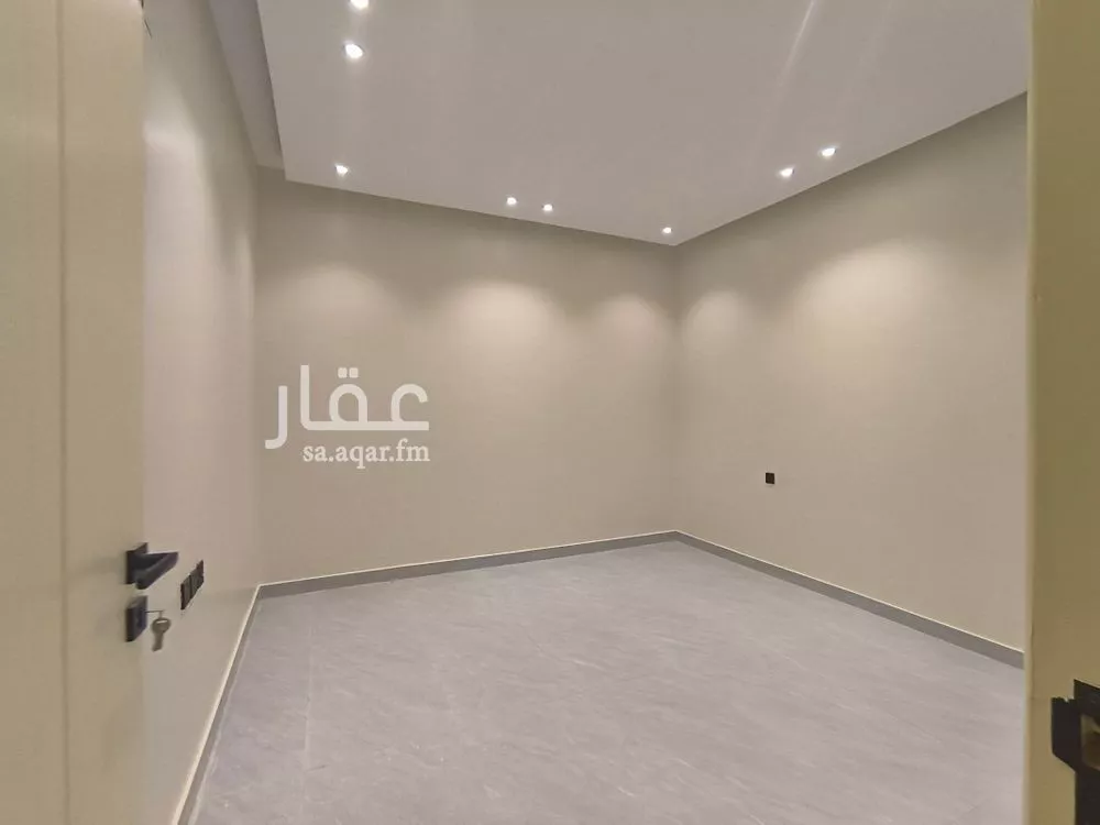 5 bedroom floor in Okaz 5