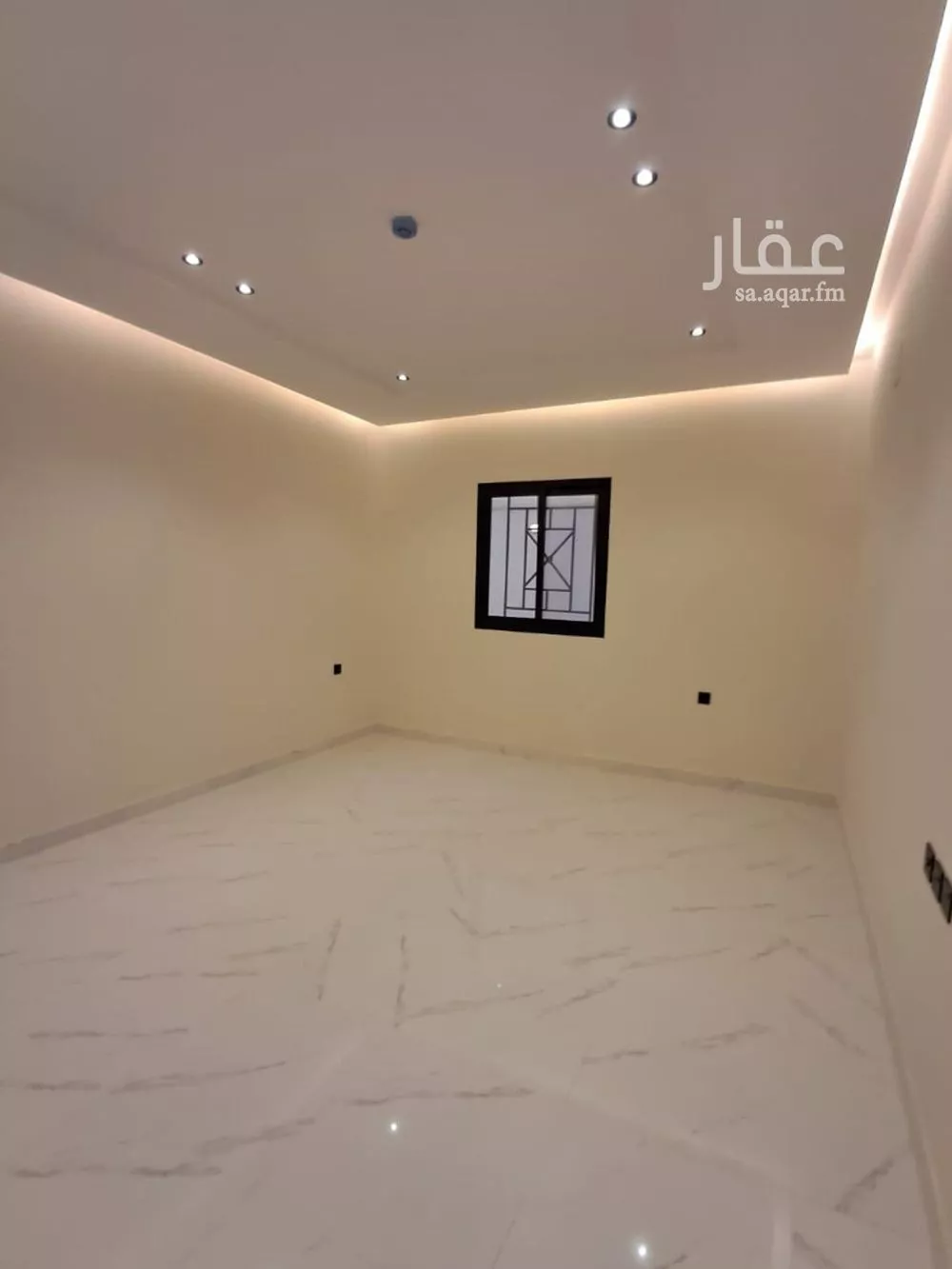 4 bedroom apartment in Al Hazm 5