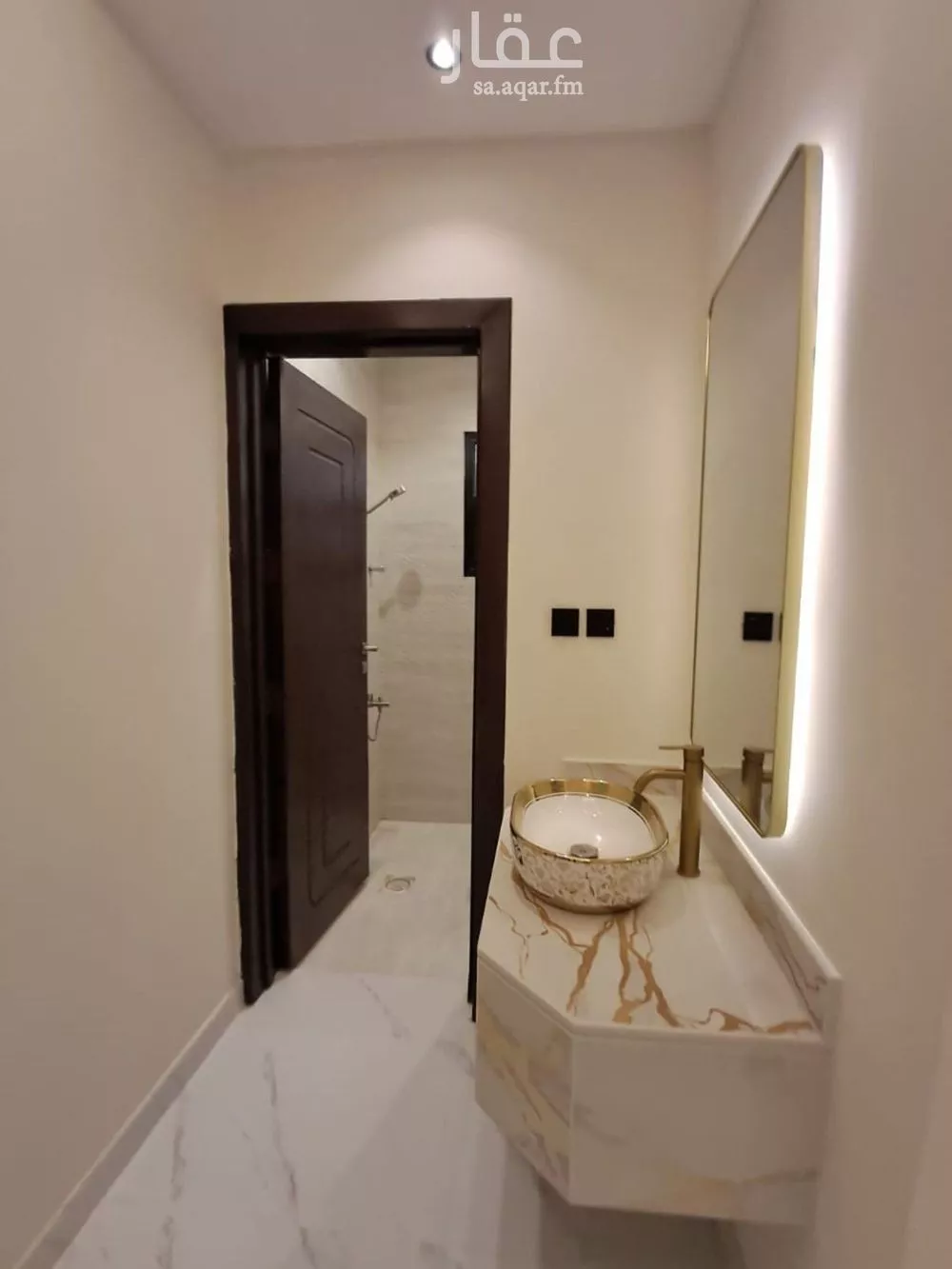 4 bedroom apartment in Al Hazm 4
