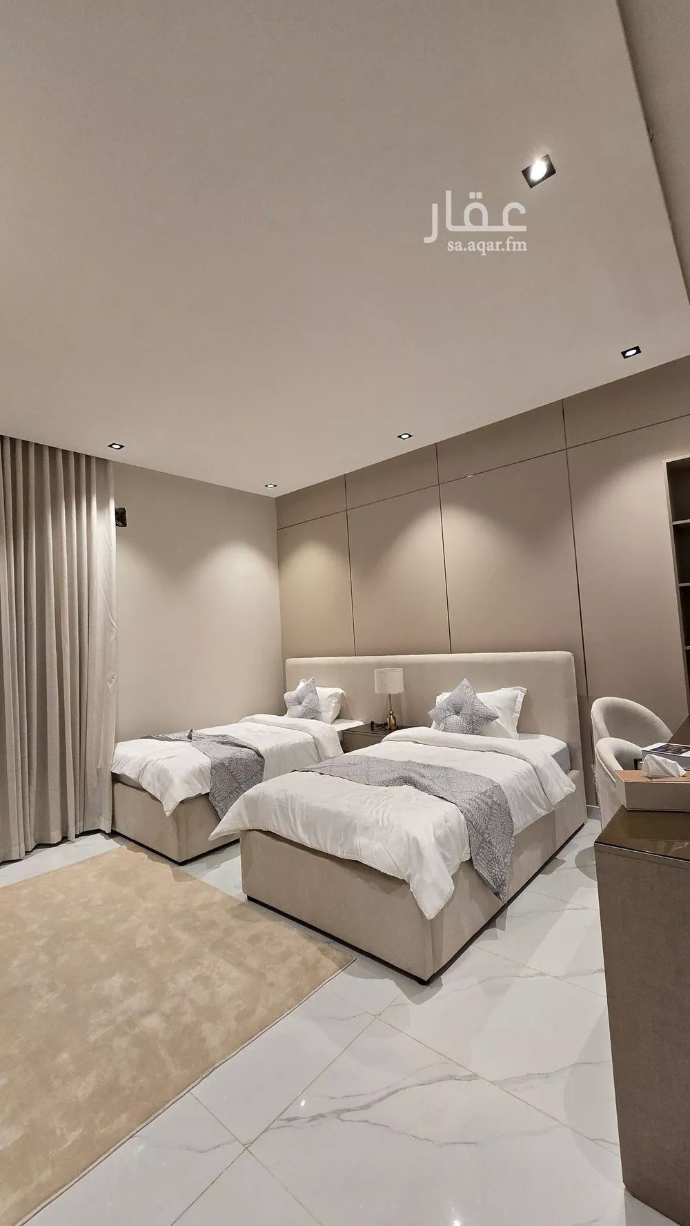 4 bedroom floor in Okaz 5