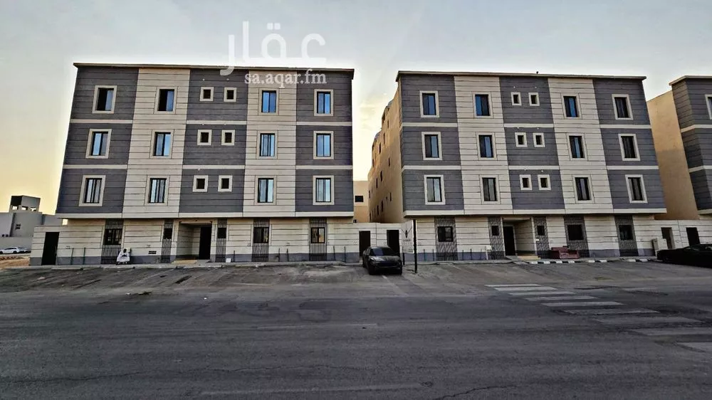 4 bedroom apartment in Al Hazm 1