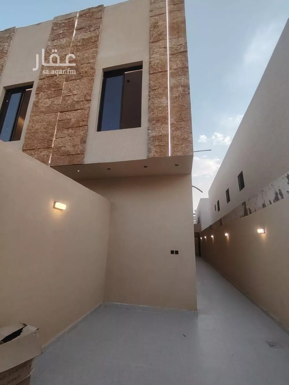 فيلا 5 غرف في عكاظ 2