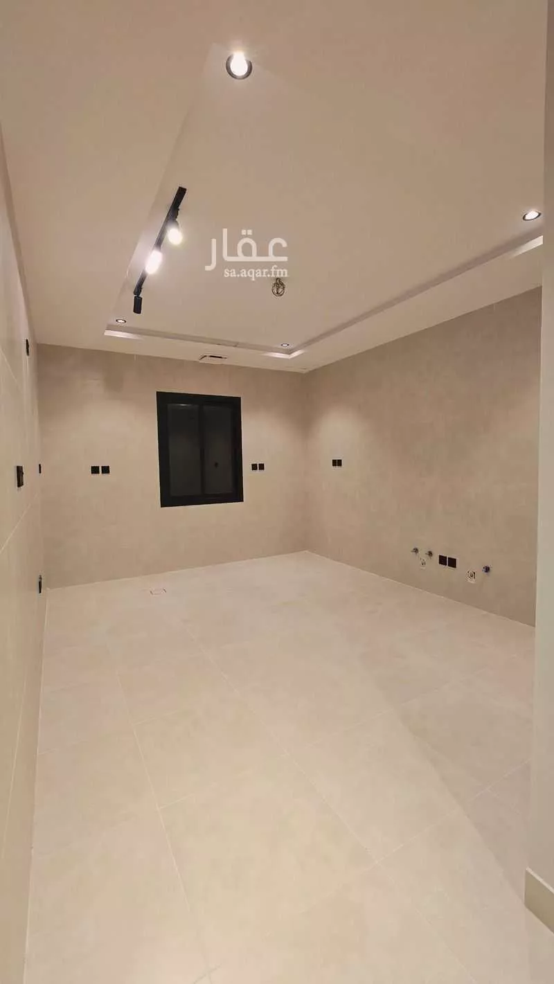 شقة 5 غرف في النزهة 4