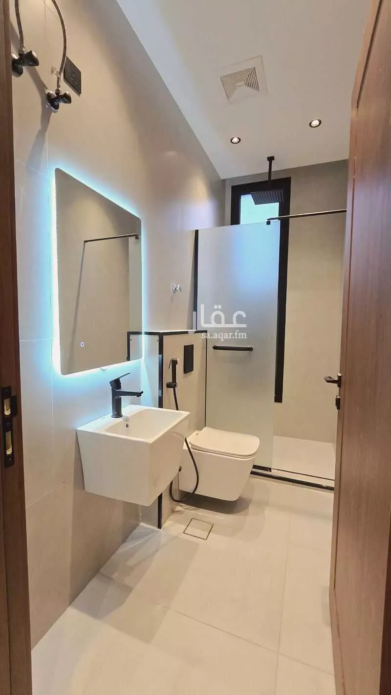 شقة 5 غرف في النزهة 1