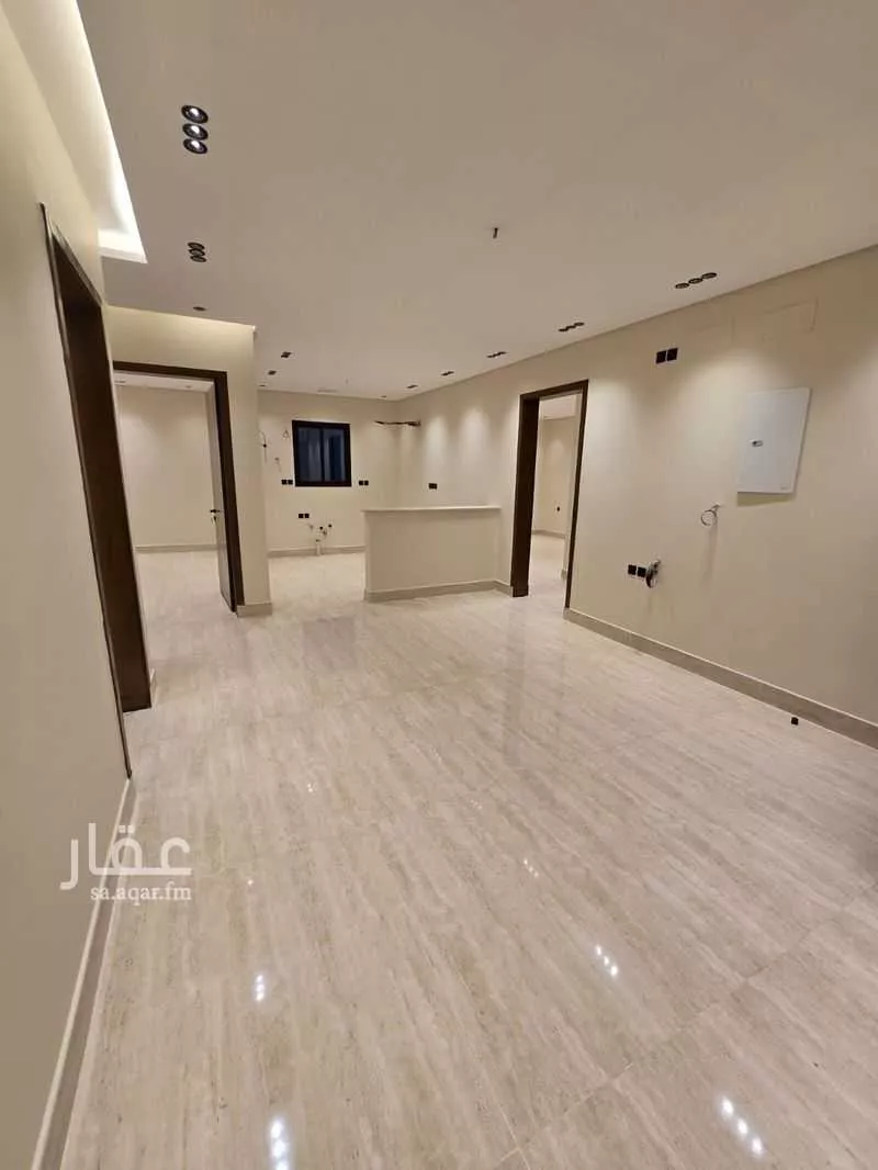 عمارة 294 م² في الملك فهد 1