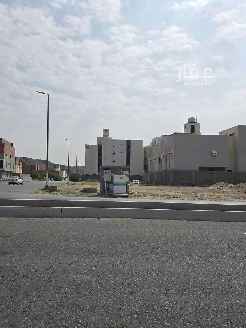 أرض 450 م² في الملك فهد 2