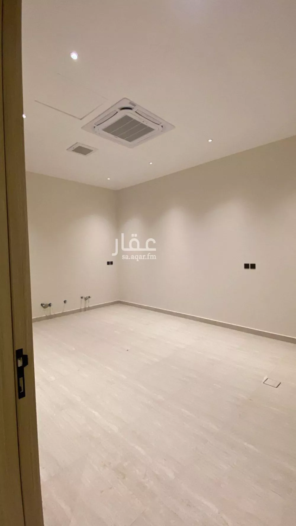 4 bedroom villa in Al Rabwa, Riyadh 6