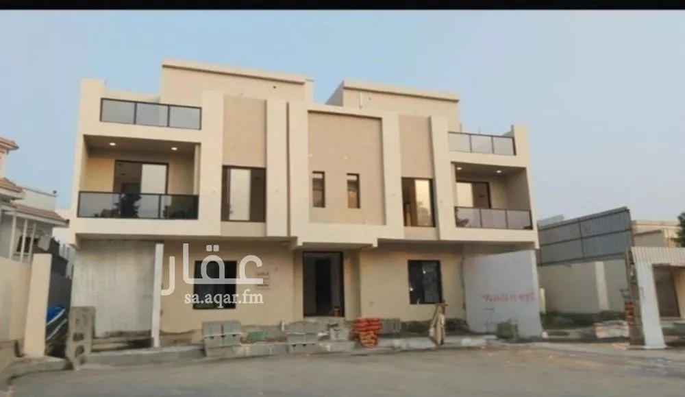 شقة 7 غرف في الامير محمد بن سعود 2