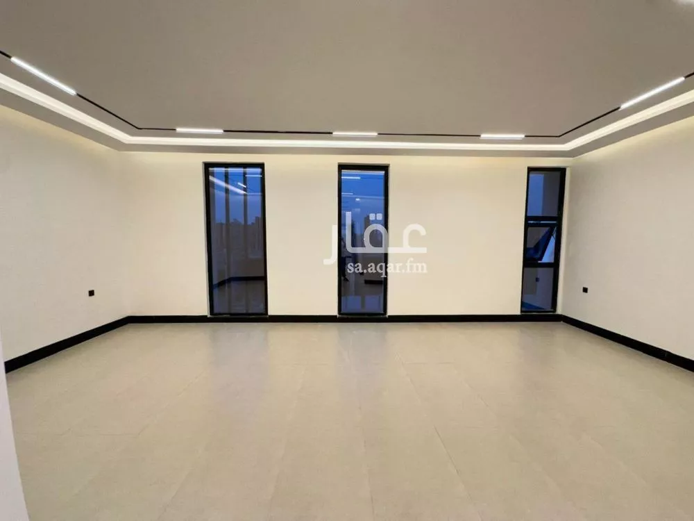 فيلا 5 غرف في الرمال 3