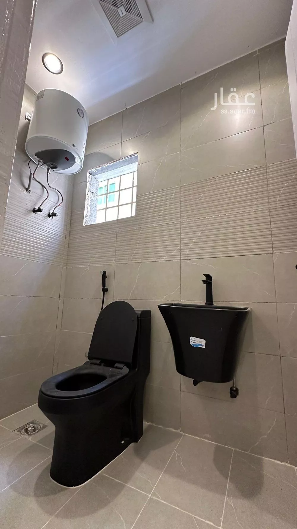 شقة 1 غرف في الملقا 3