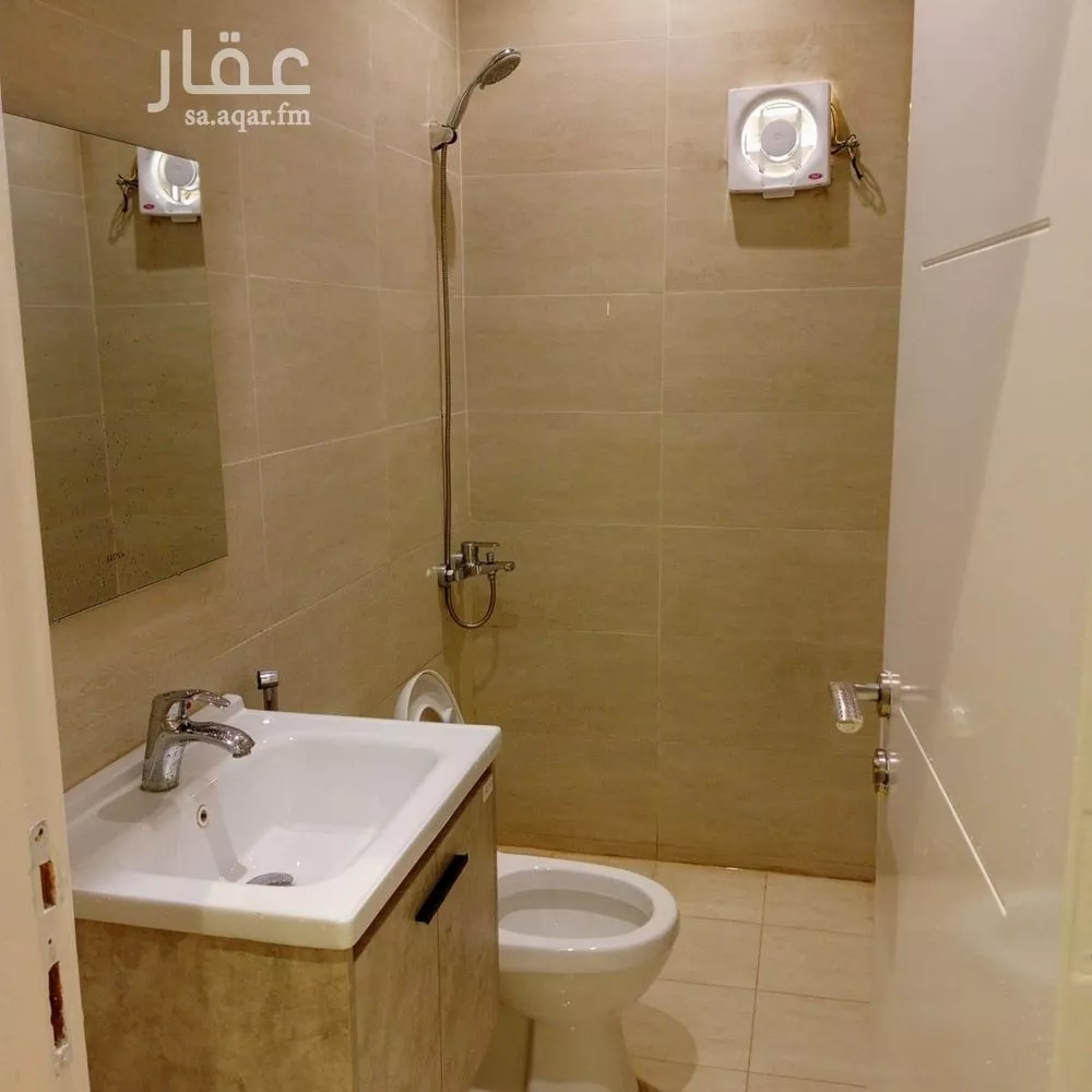 1 bedroom apartment in Al Aqiq 2