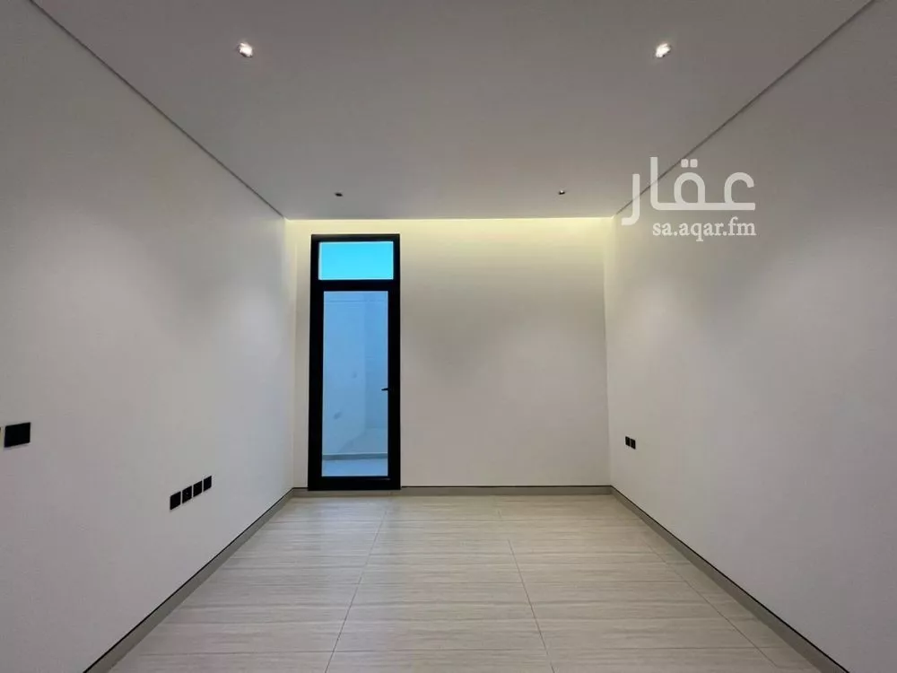 4 bedroom floor in Al Aridh 2