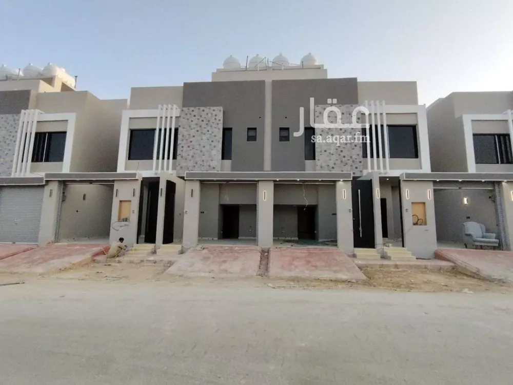 شقة 5 غرف في طيبة 1