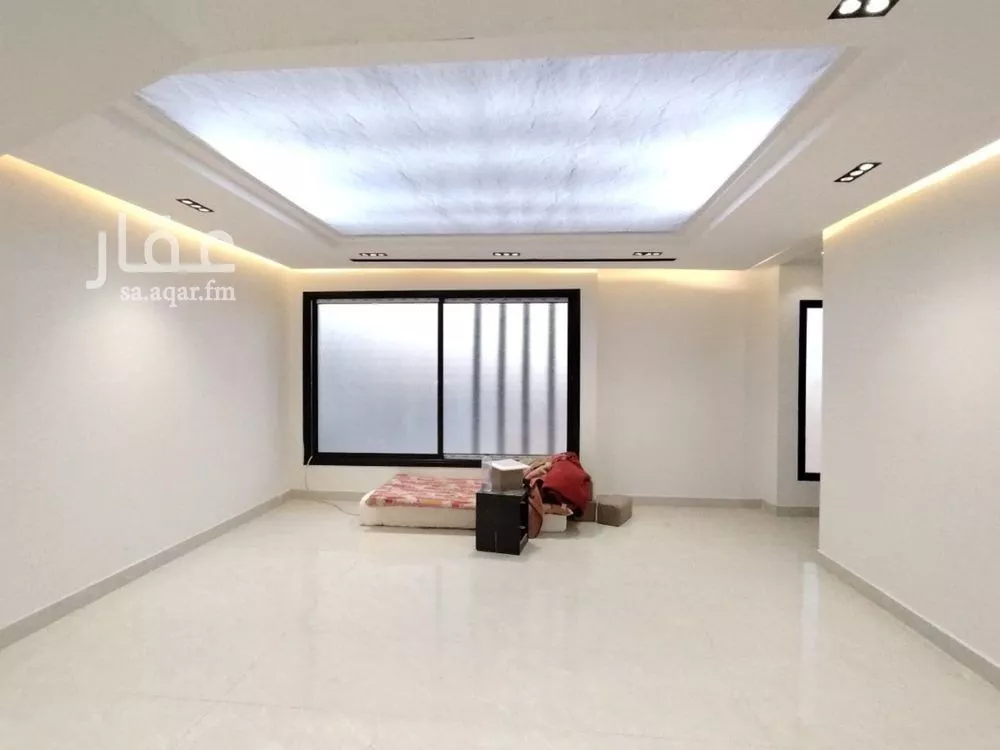 شقة 5 غرف في طيبة 5